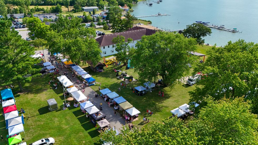 Cedar Lake Farmer’s Market